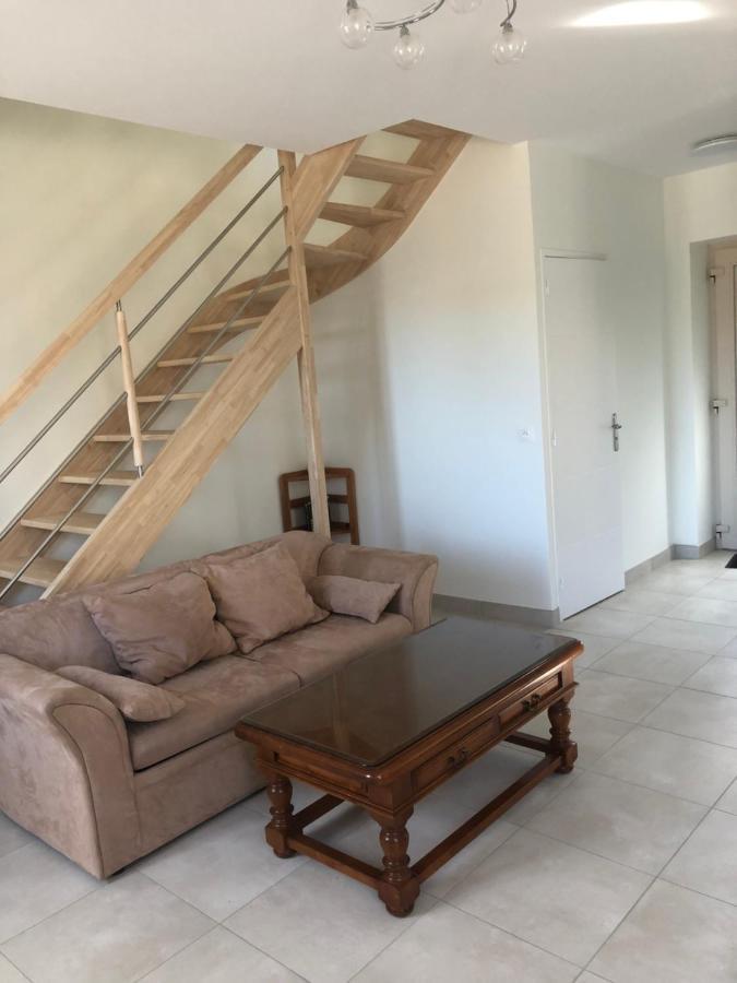 Résidence Merlin Saint-Malon-sur-Mel Extérieur photo