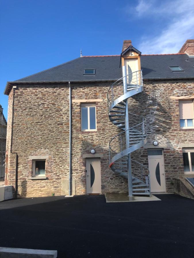 Résidence Merlin Saint-Malon-sur-Mel Extérieur photo